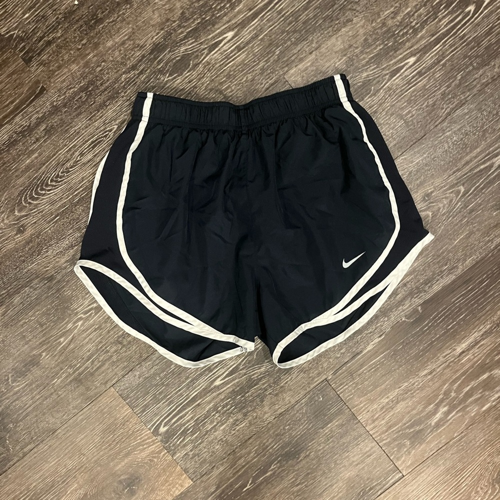 Black Nike shorts